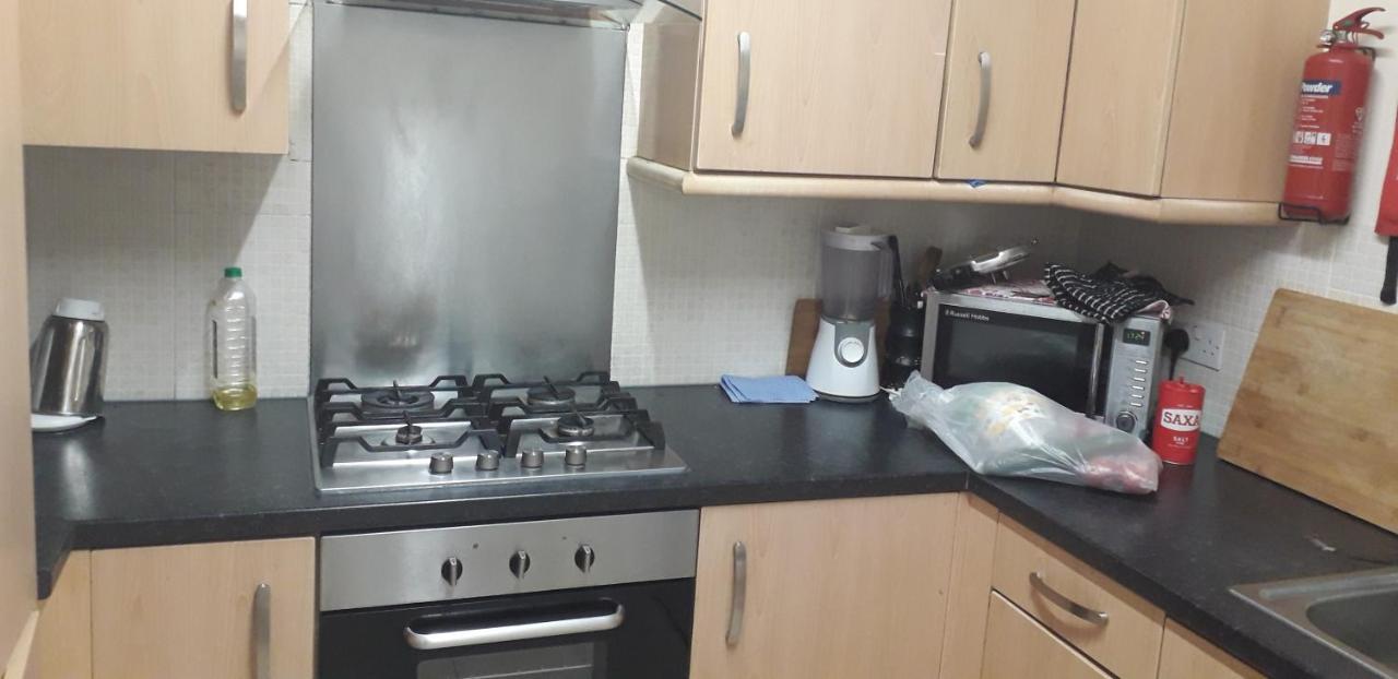 7, Cranehouse Brangbourne Road One Big Double Room Available On Reasonable Price, Shared Flat 런던 외부 사진