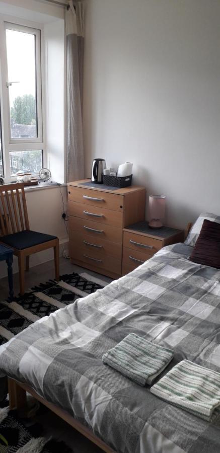 7, Cranehouse Brangbourne Road One Big Double Room Available On Reasonable Price, Shared Flat 런던 외부 사진