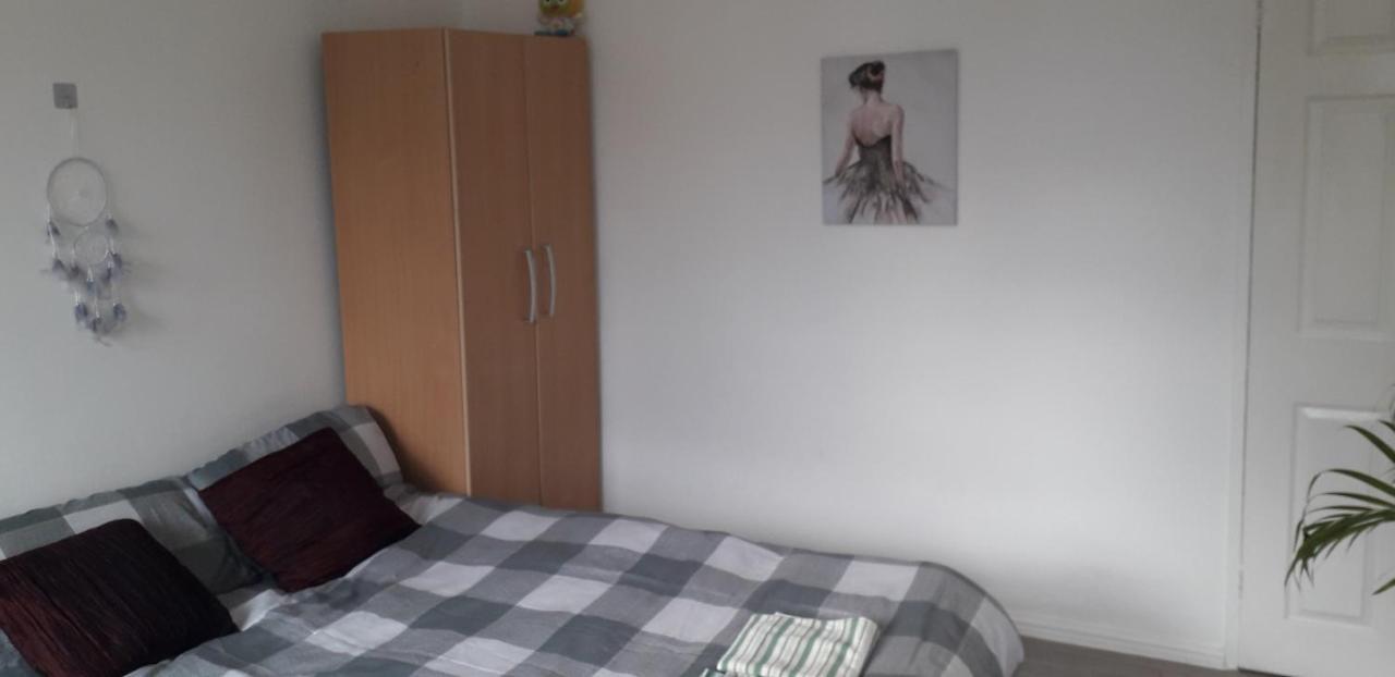 7, Cranehouse Brangbourne Road One Big Double Room Available On Reasonable Price, Shared Flat 런던 외부 사진