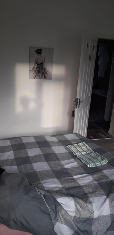 7, Cranehouse Brangbourne Road One Big Double Room Available On Reasonable Price, Shared Flat 런던 외부 사진